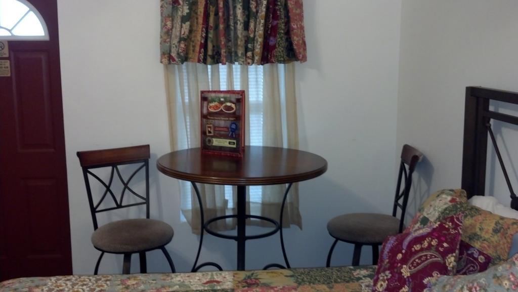 Buffalo Chip'S Ranch House Motel Bonita Springs Buitenkant foto