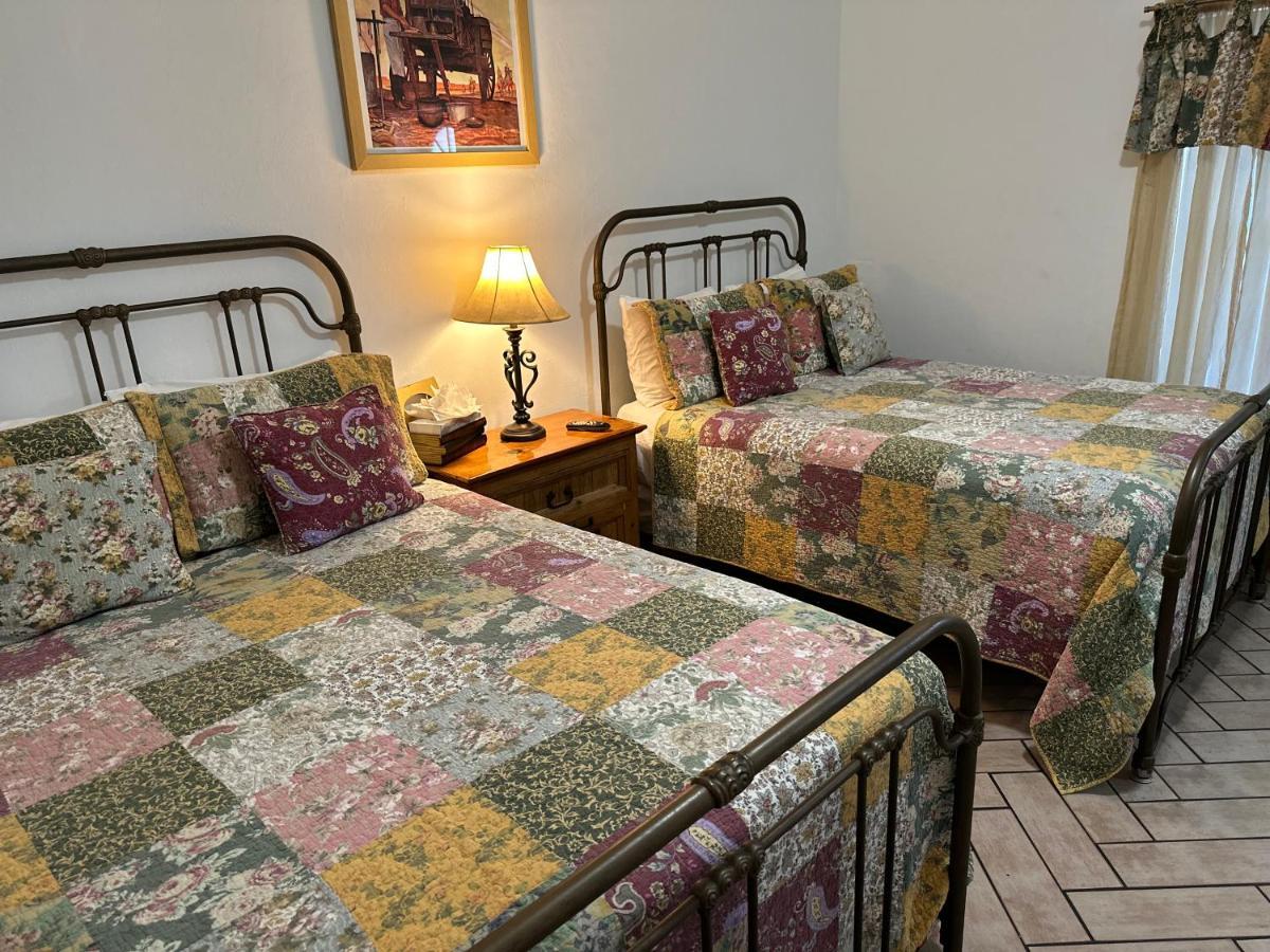 Buffalo Chip'S Ranch House Motel Bonita Springs Buitenkant foto