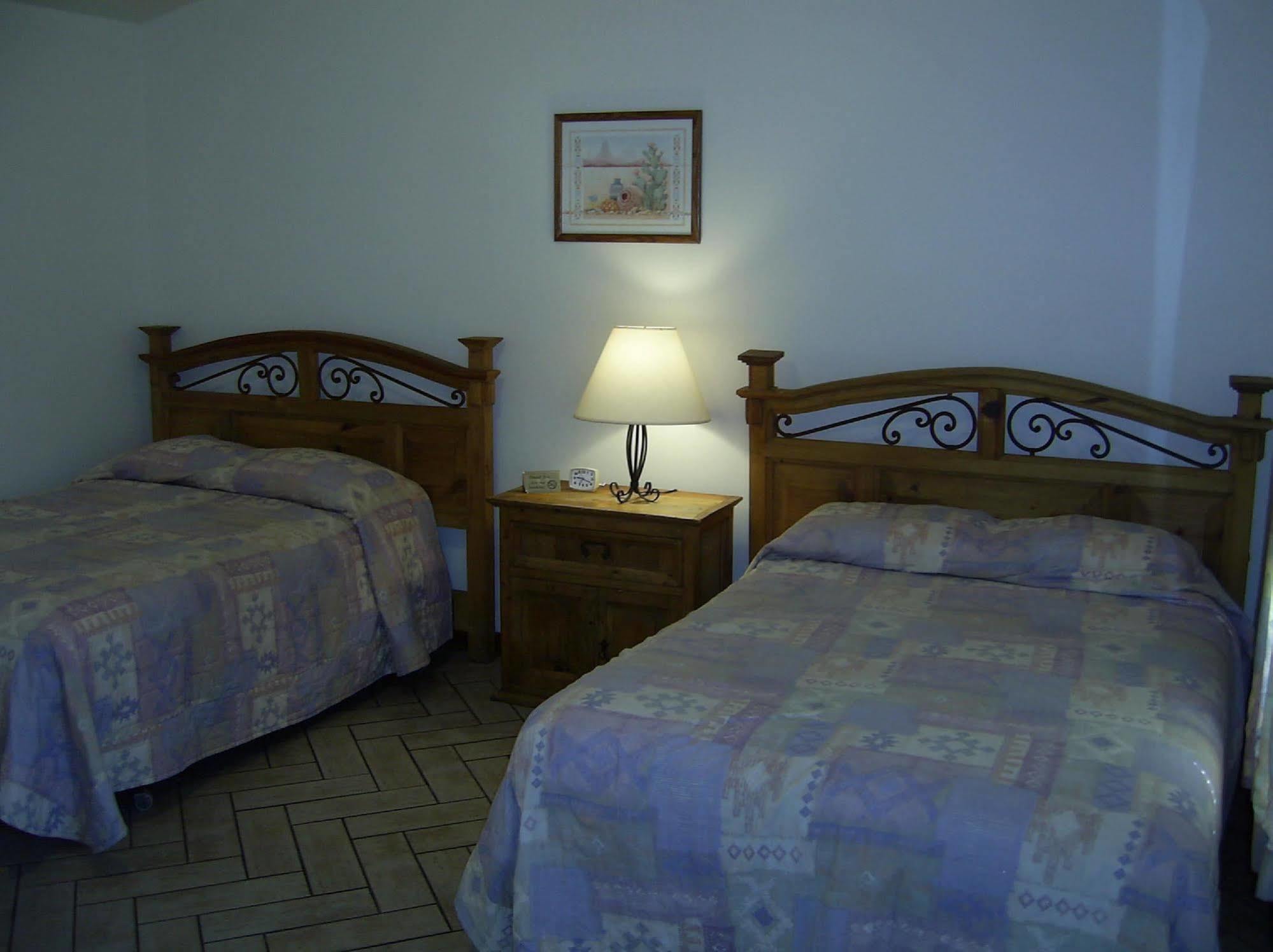 Buffalo Chip'S Ranch House Motel Bonita Springs Buitenkant foto